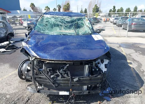 2022 Nissan Rogue Sv Fwd z USA, uszkodzony, nr VIN 5N1BT3BAXNC701251